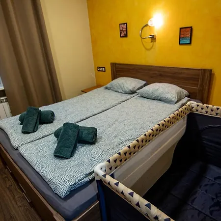Comfort & Cozy In Center Apartment *